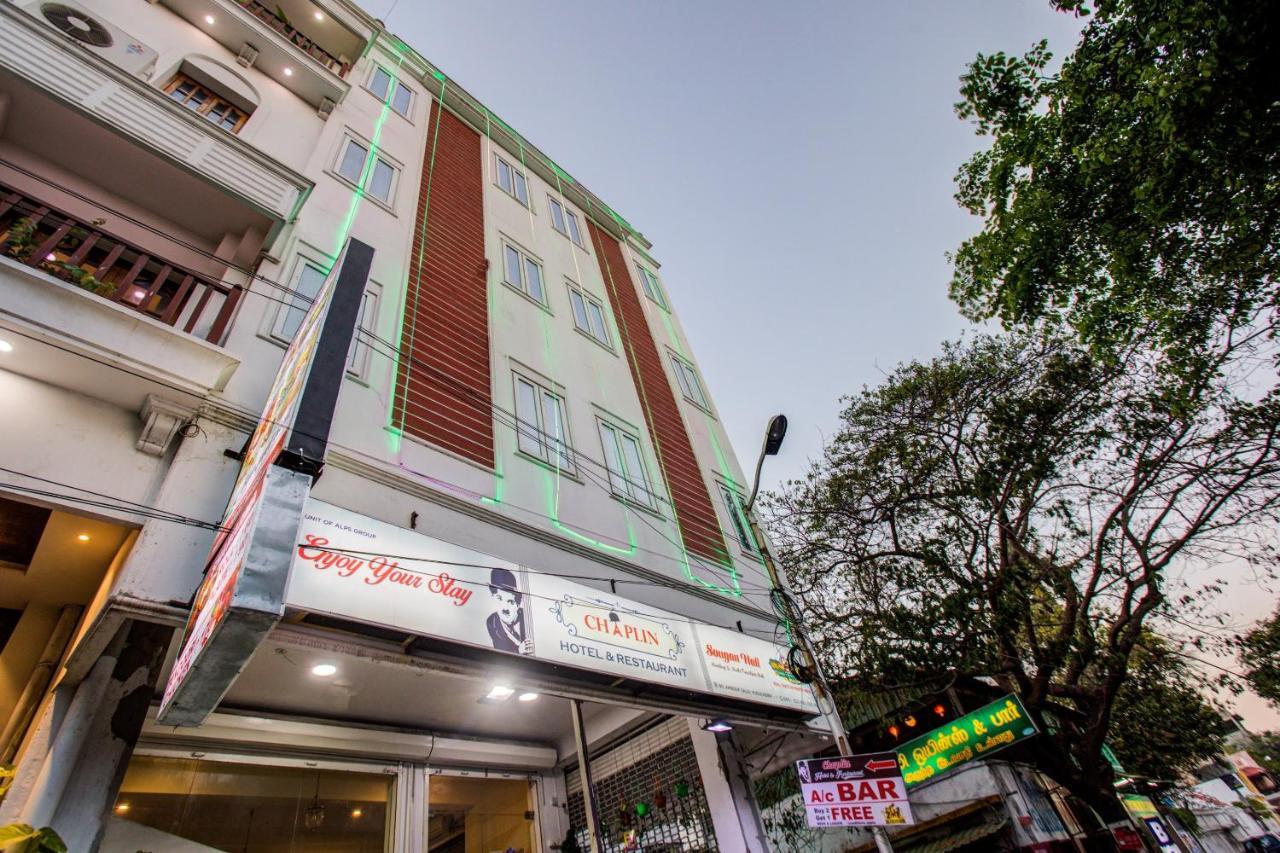 Chaplin Hotel Пондичери Екстериор снимка